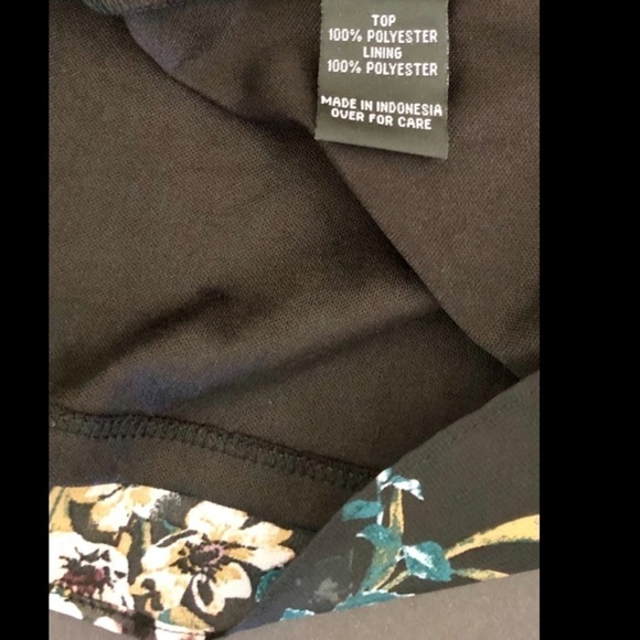 IZ Byer floral top blouse + necklace black V-Neck ruffle - Picture 10 of 10